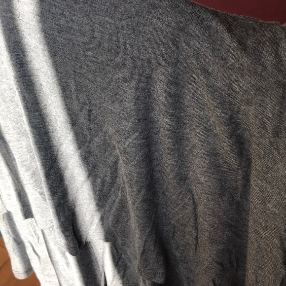 Zara gray T-shirt - Picture 5 of 6